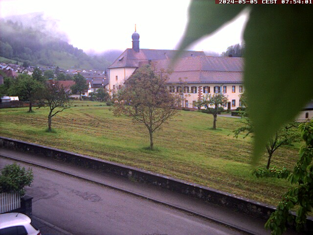 Webcam mit Liveblick auf das historische Wilhelmitenkloster im Herzen Oberrieds